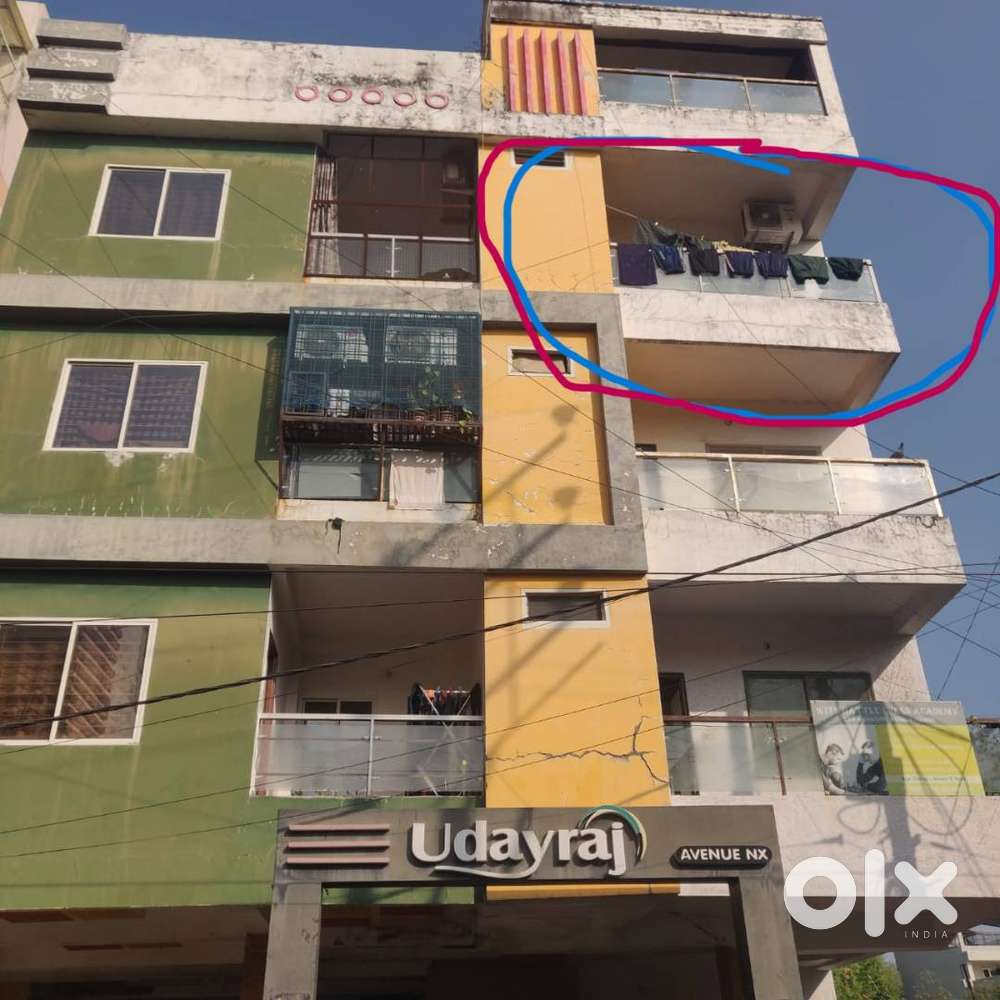 Spacious 2BHK in New Rani Bagh - Front Facing, Lift & Well Lit