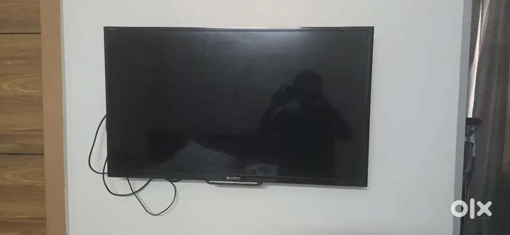 Sony 32 inches TV is for sale