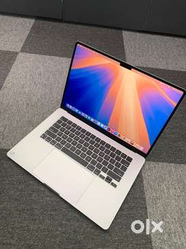 Apple MacBook Air 2024 M3 Chip (15inch) 8GB 256GB WRNTy