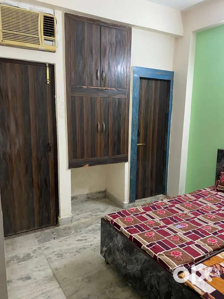 Only for girls double sharing rooms available