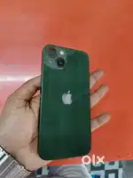 I phon 13  green  battry health 80% all orgnal 3yers old