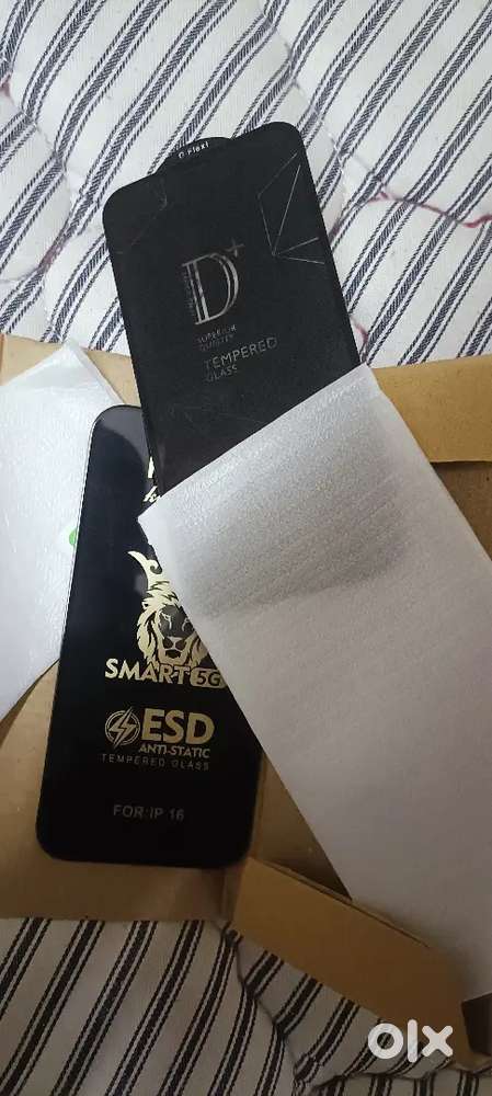 iPhone XR / 11 screen guards