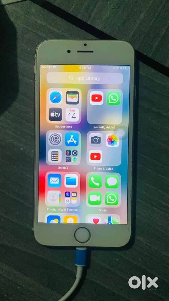 Iphone 6s  battery health 100