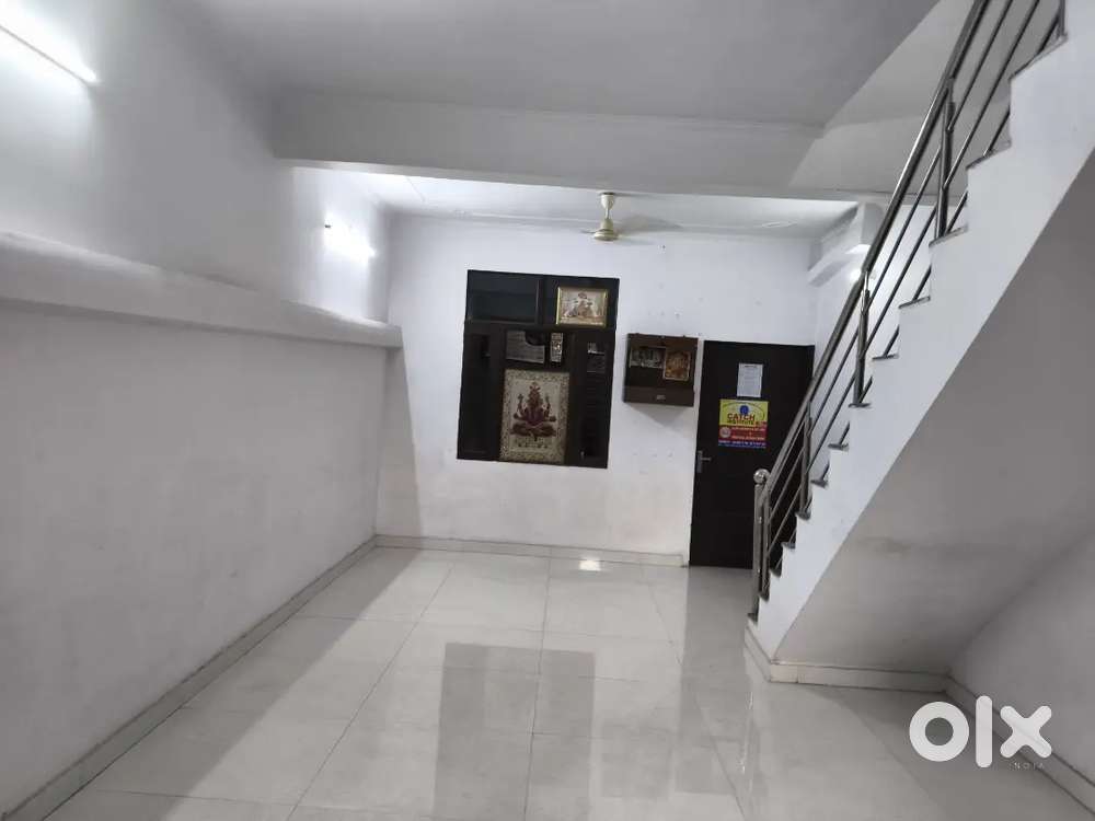 Seperate Basement + 1 Room for Rent