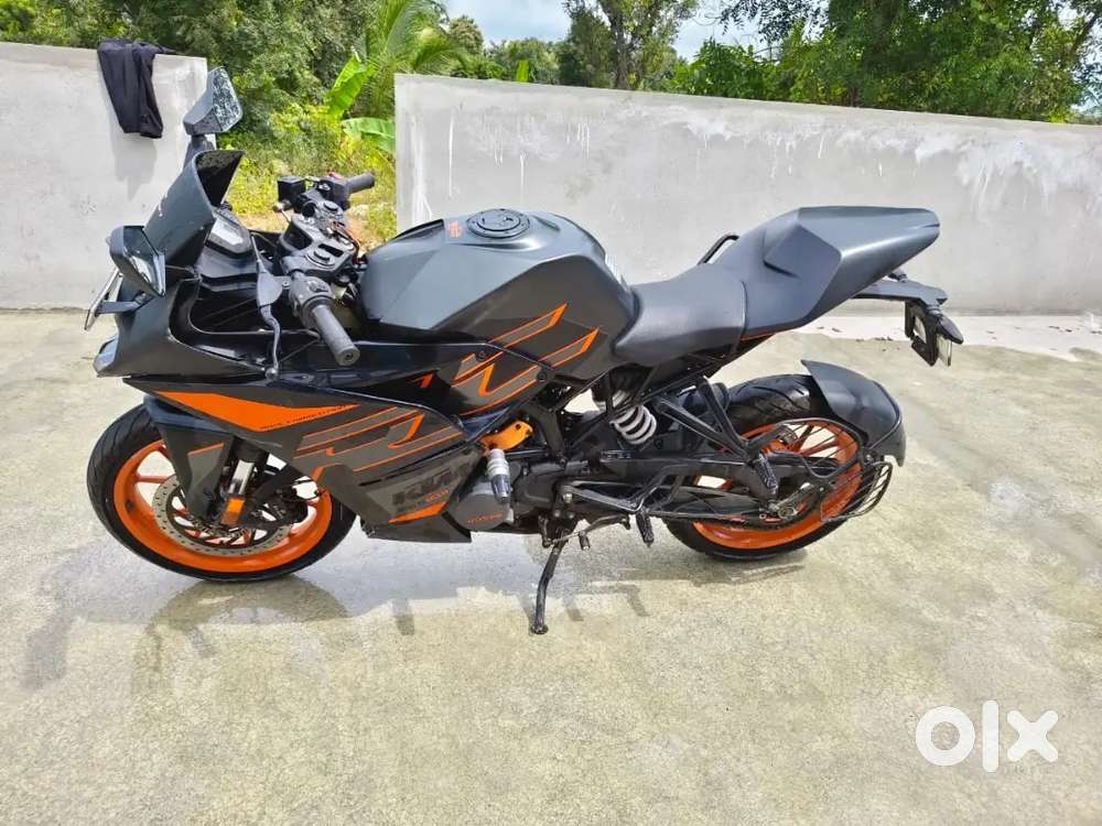 RC200-2020-27,000KMS-SINGLE OWNER