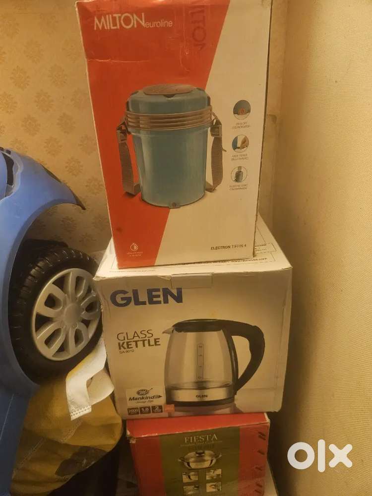Many unused kitchen items and utility items for urgent sell