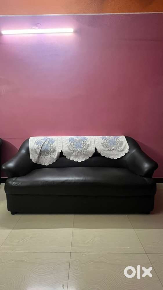 Leather Sofa with great comfort.