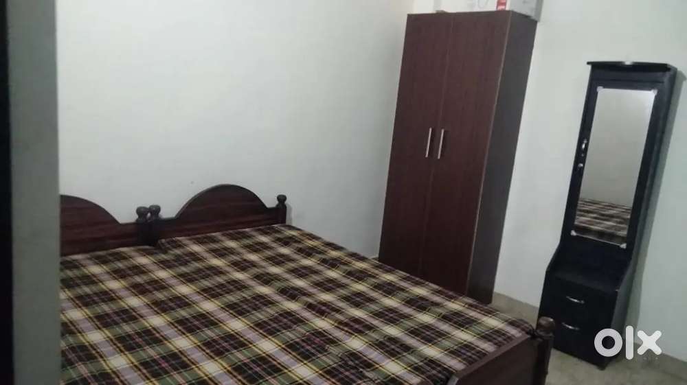 One bhk fully furnished near sidhhartha law college, it park