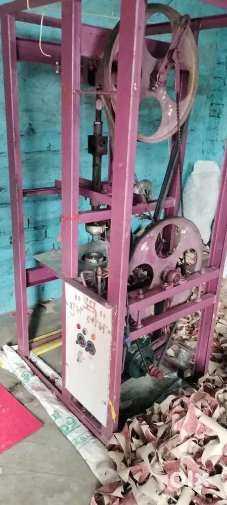 Pepar plet machine