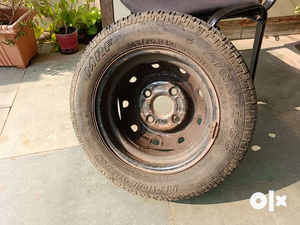 Car tyre with RIM