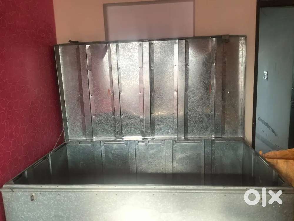 Iron Box 6×3