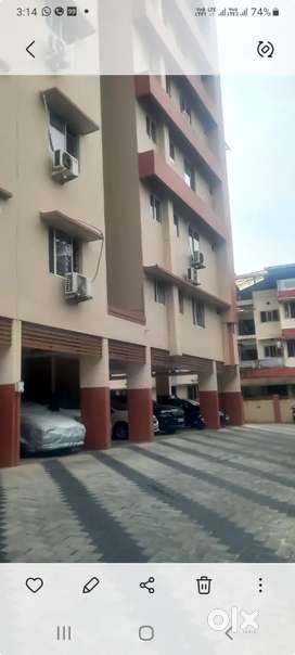 TRIPUNITHURA  FULLY FURNISHED  3 BED FLAT FOR SALE Rs.60 LAKHS.