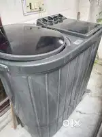 Semi automatic washing machine