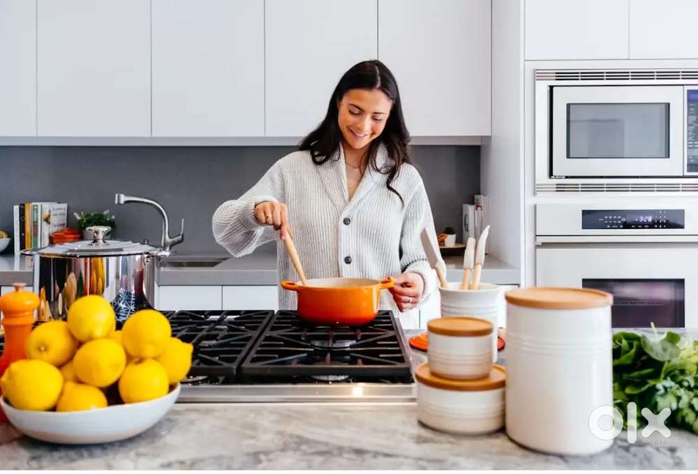 వంట మనిషి కావాలెను