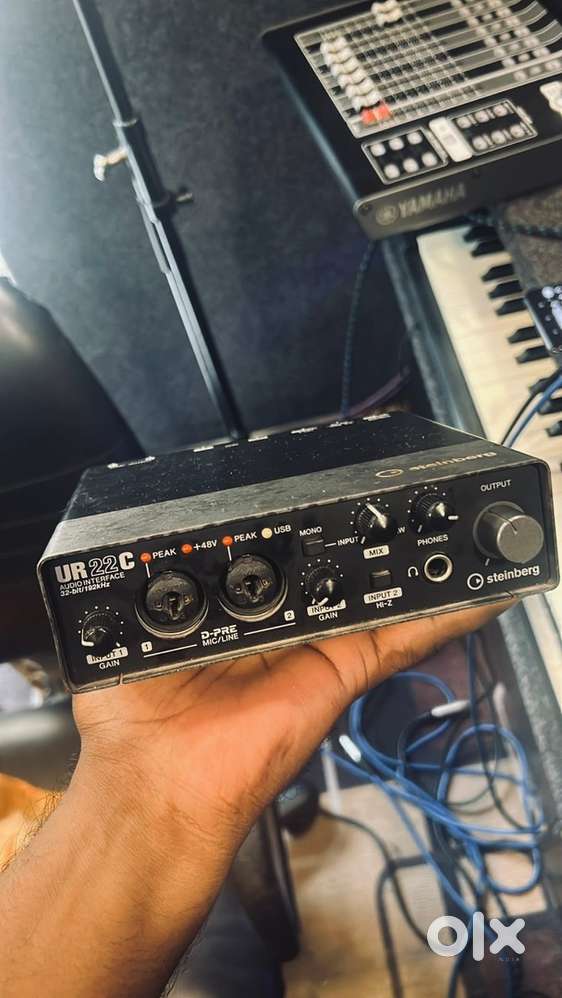 Selling my home music studio gadgets.