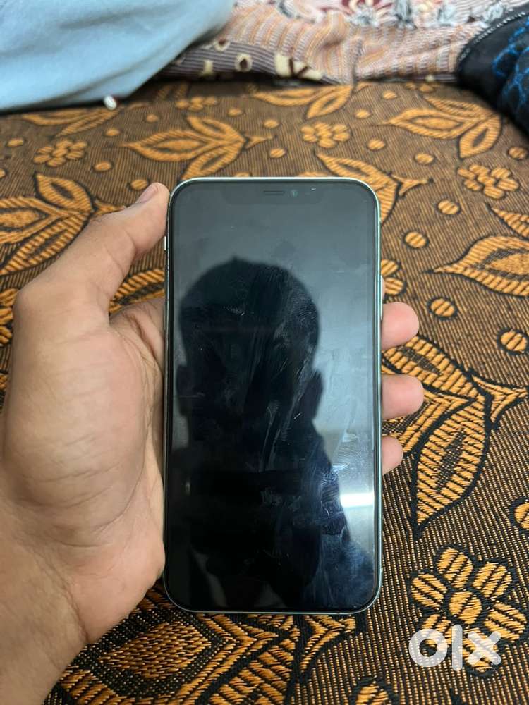 Iphone 11 128gb mint condition