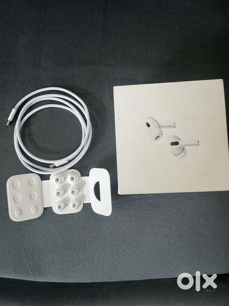 AIRPODS PRO 2 less than 1 year