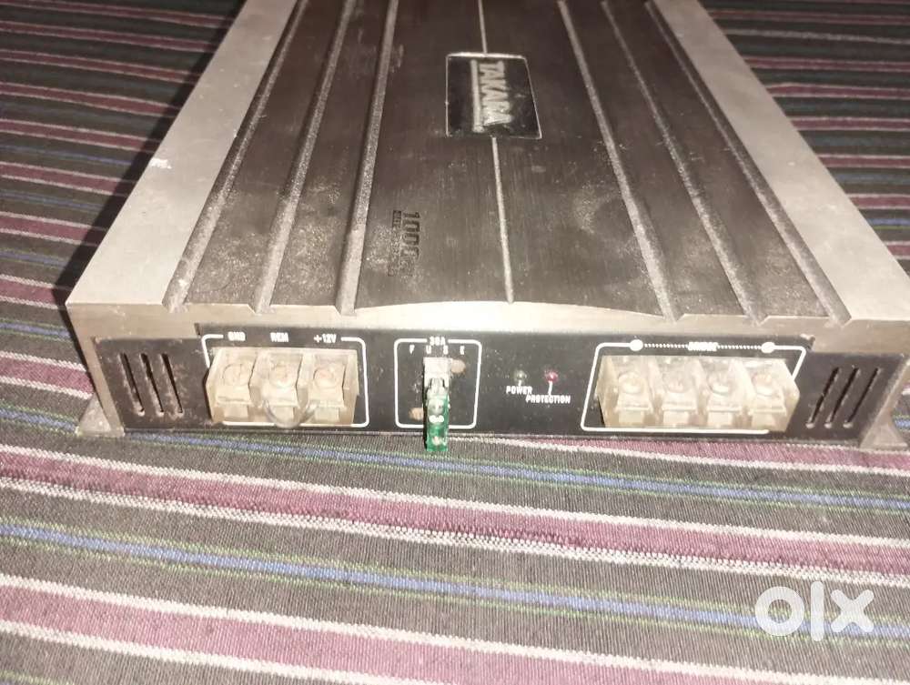 2 chanel 1000 watts Amp