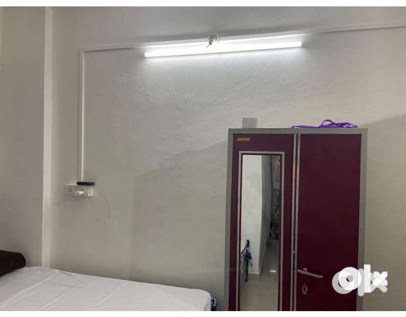 Boys pg in Airoli sect 20 (no brokerage )