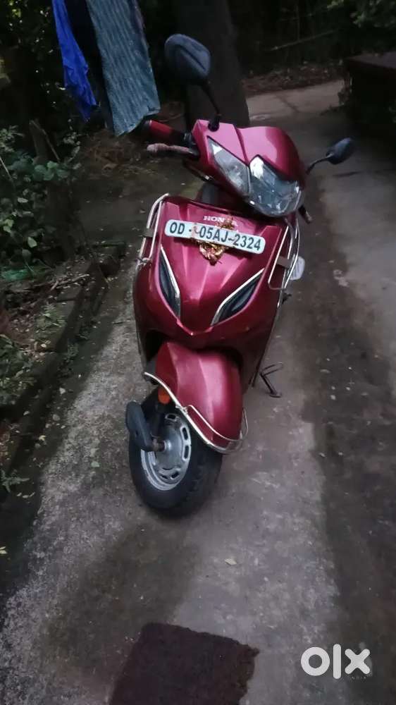 Selling Activa 5G