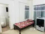 Boy's Premium Pg Available Alkapuri  Near Railway Station