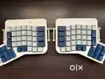 Ergonomic split keyboard Ergodox EZ