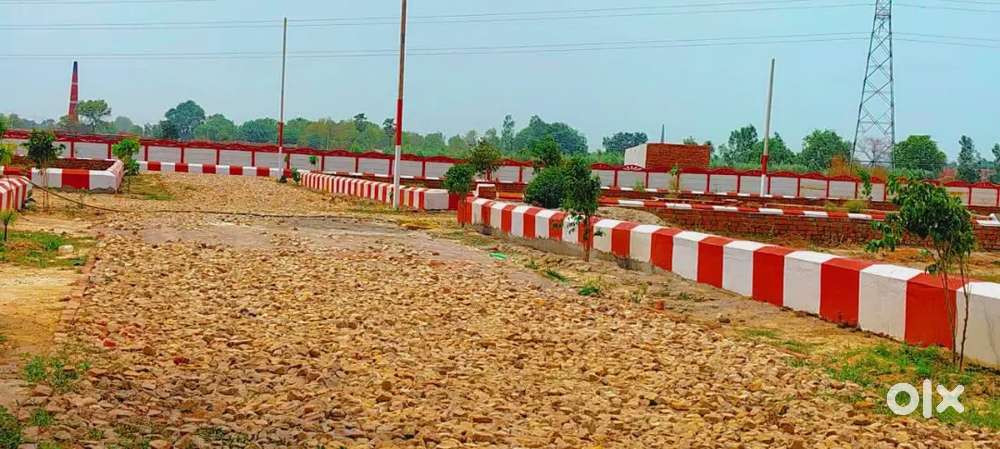 खुरदही बाजार अहमामऊ चौराहा से नजदीक प्लाट ले घर बनवा के रहने योग्य