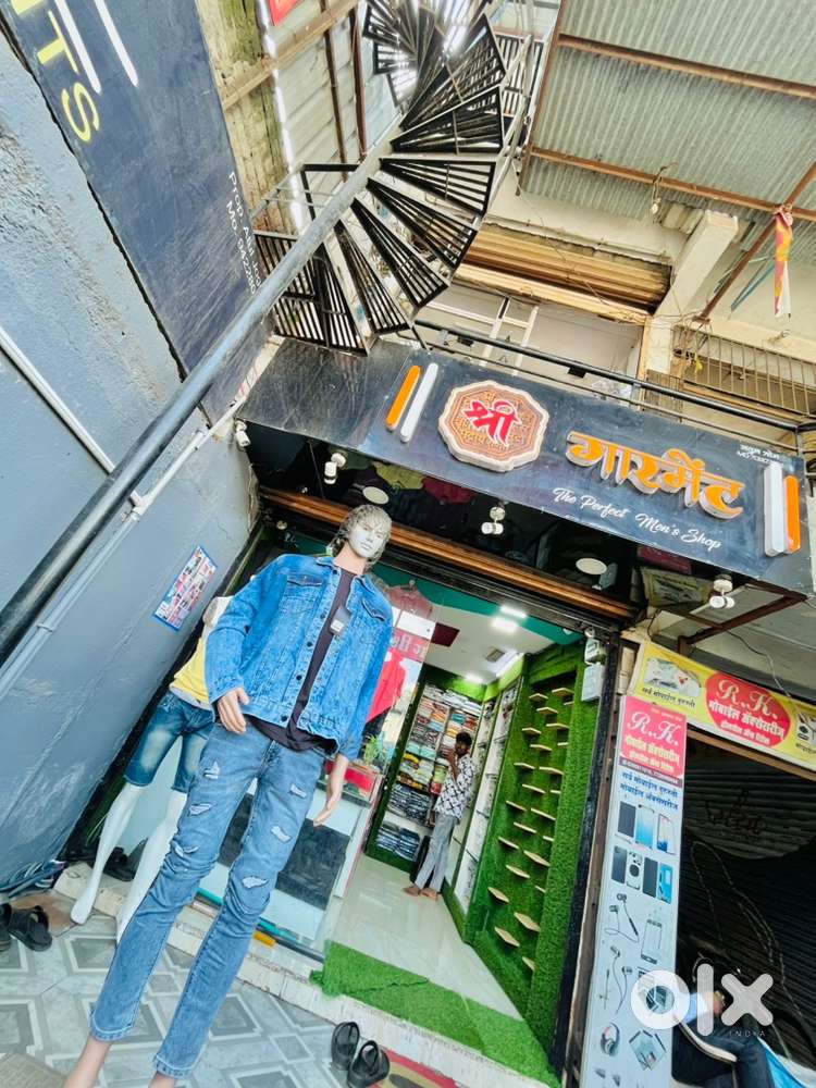 Sell all shope with farnicher 4500 pis