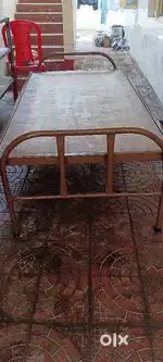 one single bed  with ply,,one almirah