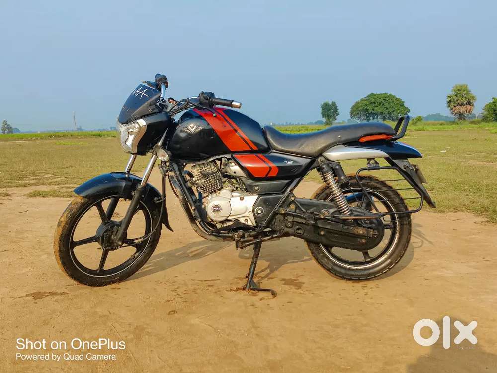 Bajaj v12 good condition bike