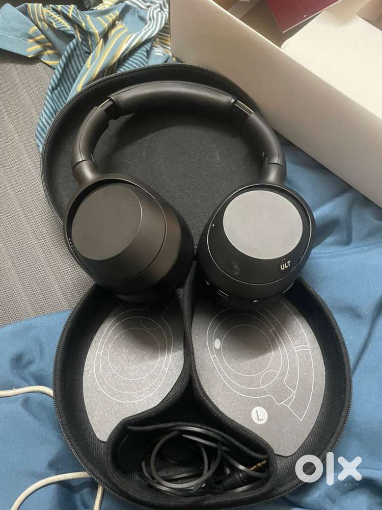 Sony ULT Wear Wireless Noise Cancelling Headphones - Black