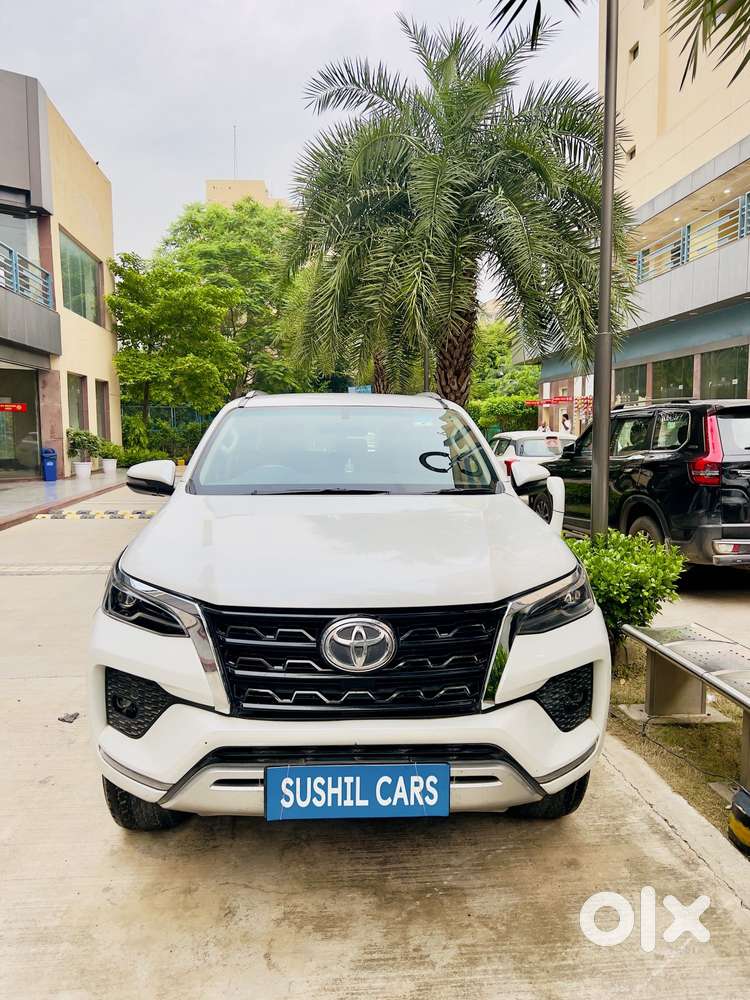 Toyota Fortuner 4X4 MT 2.8 Diesel, 2023, Diesel