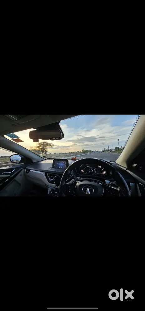 tata nexon top model  diesel manual