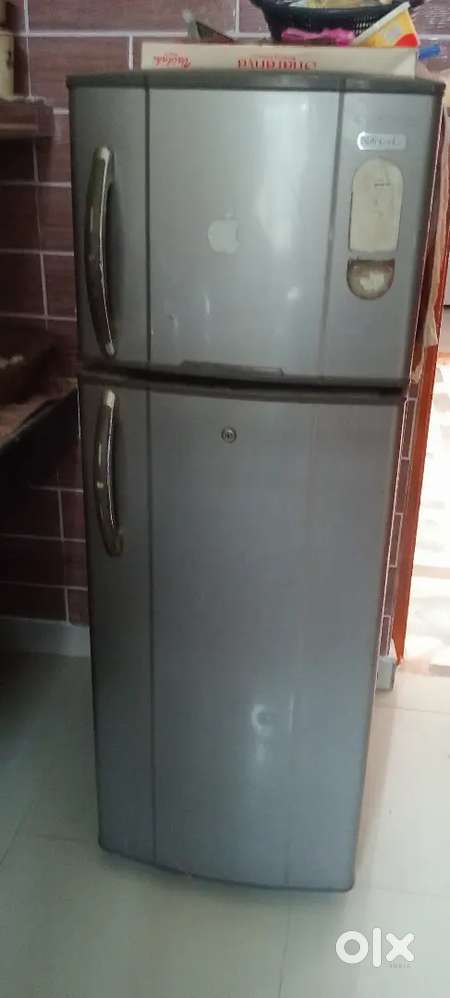 Fridge ek number condition mein