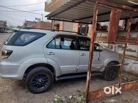 Toyota Fortuner 2016 Diesel 190000 Km Driven