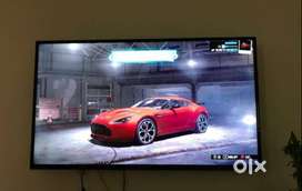 LG LED Smart TV 46 Inch UHD Awesome performance with HDMI n USB 2160pi