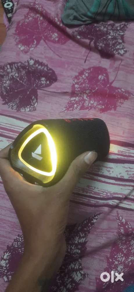 Boat lighting speaker