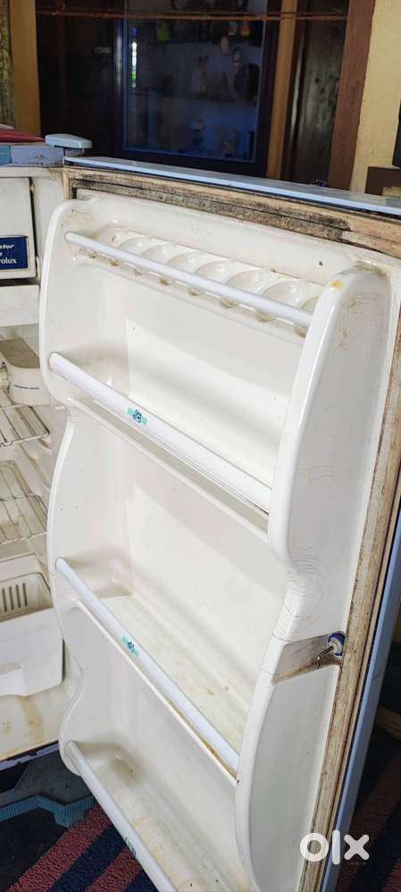 Electrolux single door refrigerator 180litre