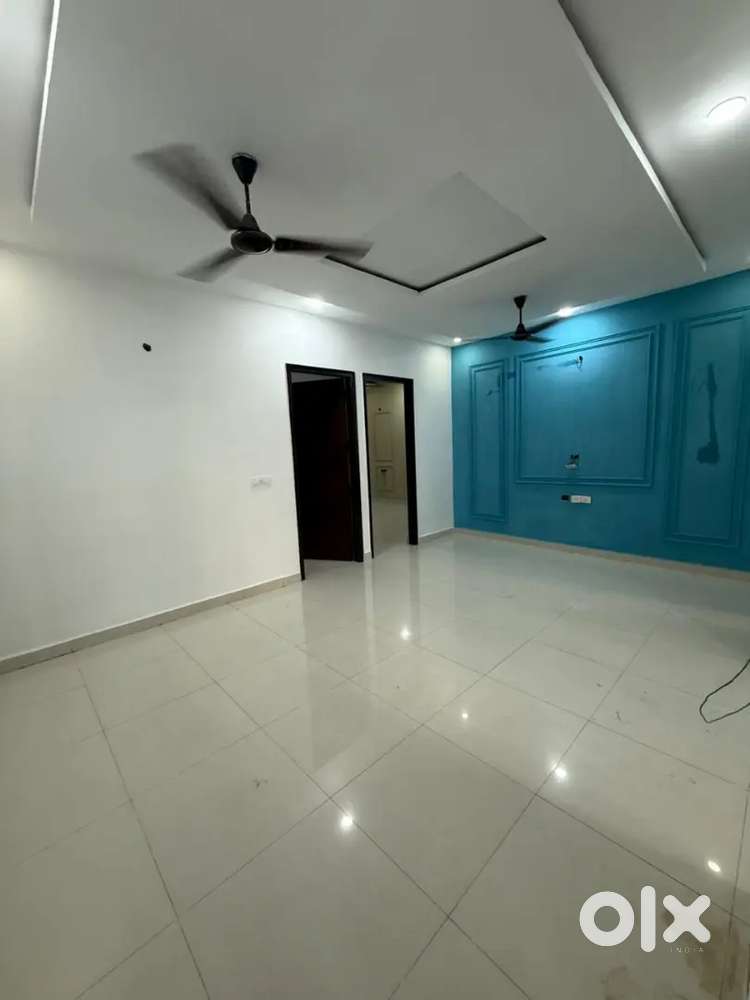 Actual Pics 3 Bhk Flat In Gated Society with Power Backup
Gated Societ