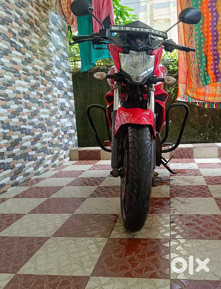 Yamaha fzs v2 in mint condition