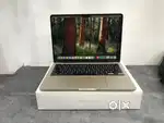 Apple MacBook air 13 inch M2 chip