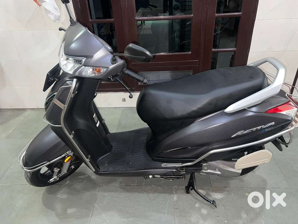 Activa H smart with showroom condition