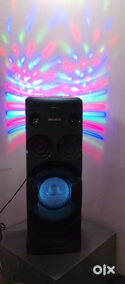 Soney party  speaker with mic