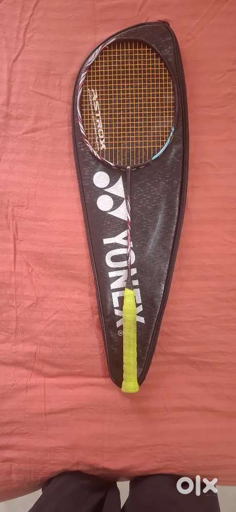 Yonex 100zz badminton racket