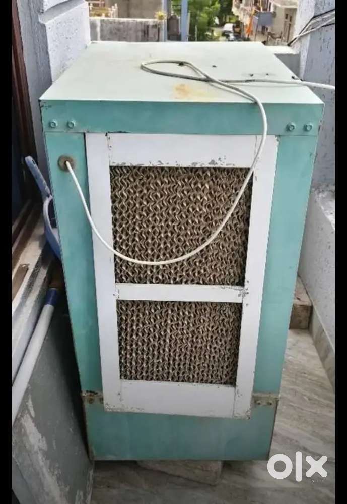 Cooler for sale and combo of gas stove also available