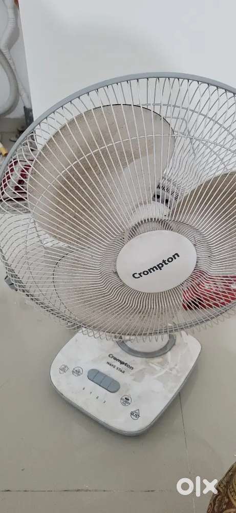 Table fan Crompton 3 months old