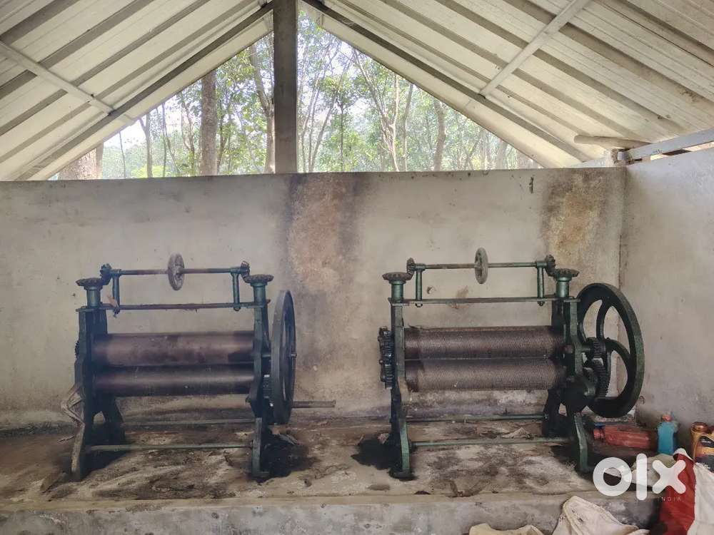 Hand operated rubber roller