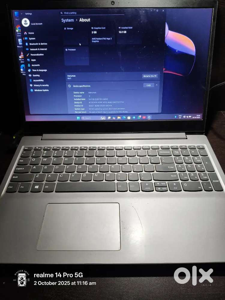 Lenovo IdeaPad 81UT– Ryzen 3 12GB RAM 1TB HDD  Excellent Condition