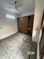 2 BHK WITHOUT LANDLORD NEAR METRO STATION FIRST FLOOR READY TO MOVE