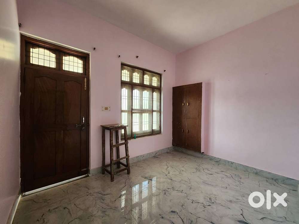 Spacious 3BHK Home for Rent with Balcony & Puja Room – Veg Family Only